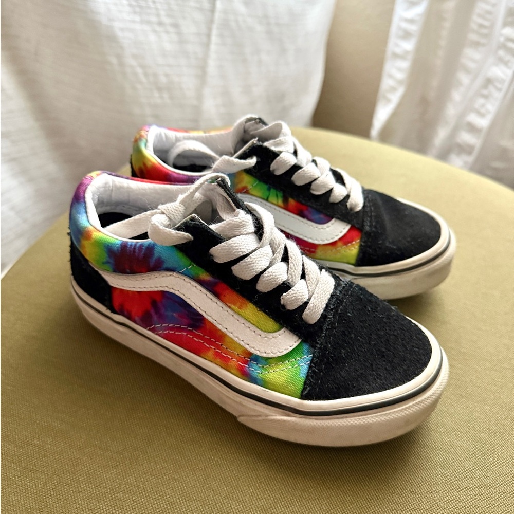 Vans Old Skool Tie Dye Shoes Kids size 10.5 Rainbow Lace Up Canvas Skate Sneaker